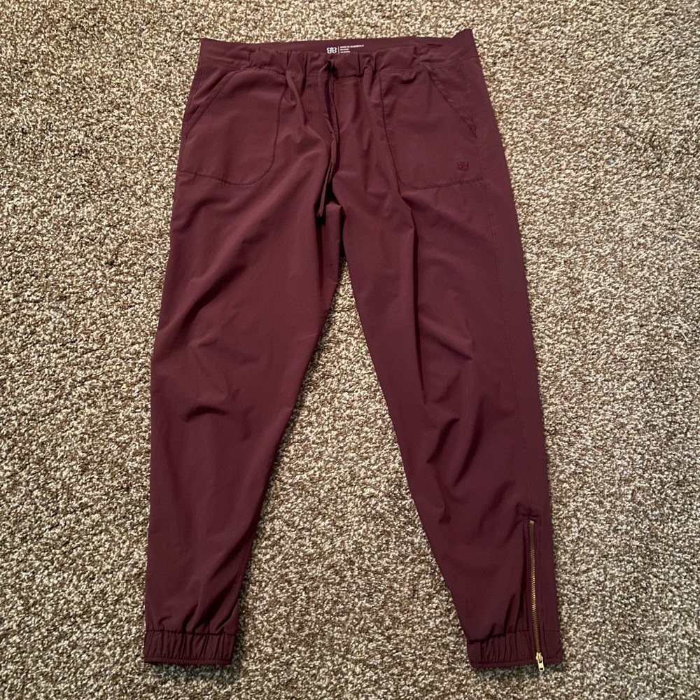 Albion Maroon Jetsetters